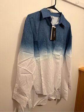 Size Small. Brand New Blouse.
